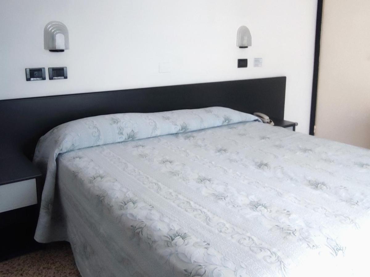 Hotel Ardesia Rimini Eksteriør billede